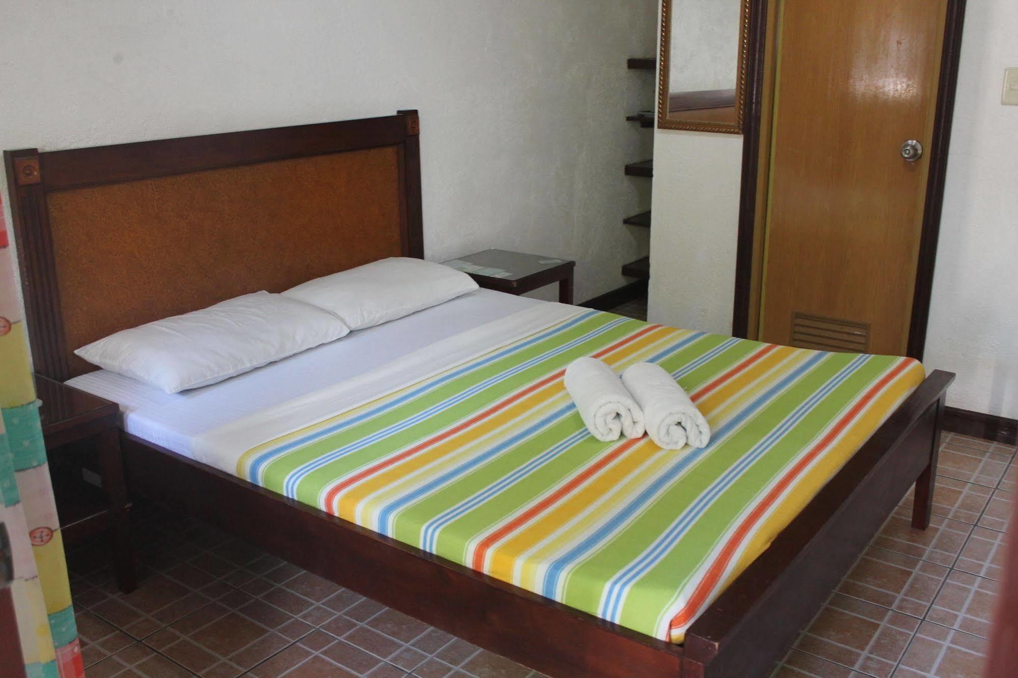 Paragayo Resort Tawala  Екстериор снимка