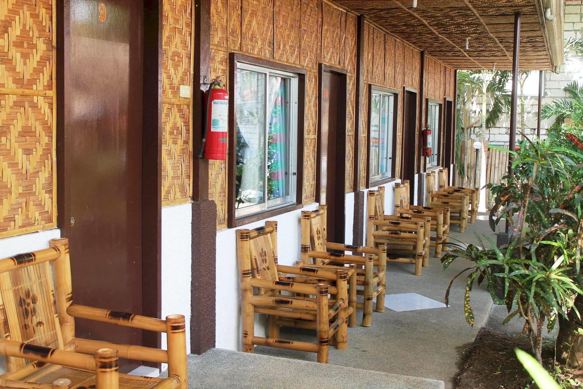 Paragayo Resort Tawala  Екстериор снимка