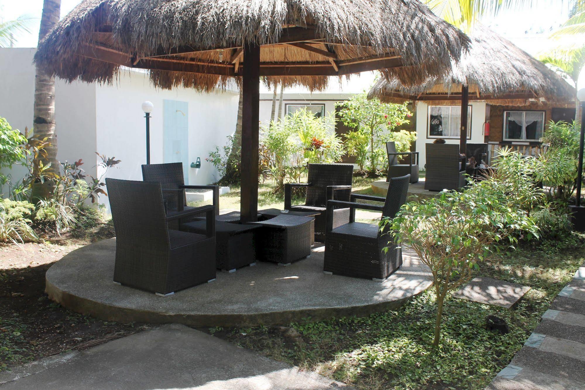 Paragayo Resort Tawala  Екстериор снимка